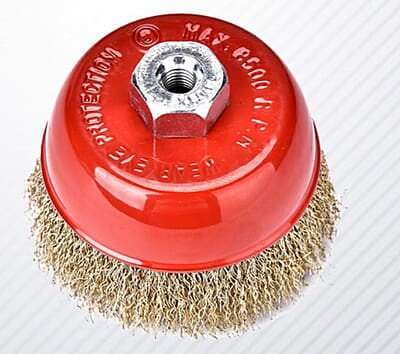 KNOTTED WIRE CUP BRUSH 4"-MPT